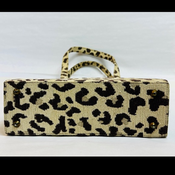 Isabella Fiore leopard print tapestry purse - Picture 4 of 6
